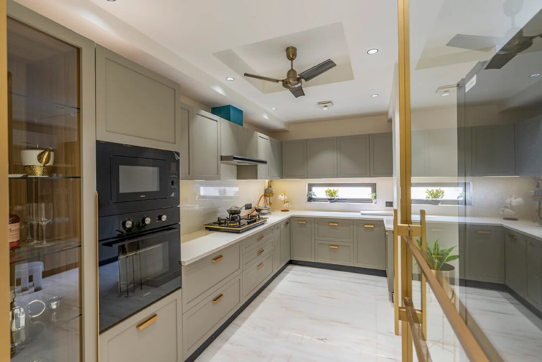 celebrity kitchen marble counters